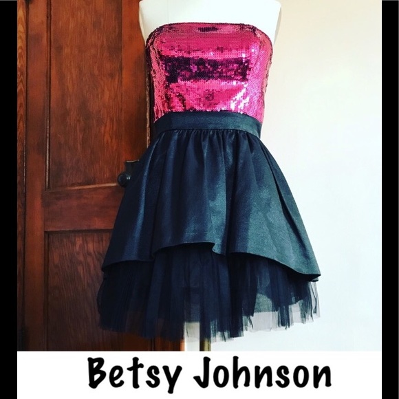 Betsey Johnson Dresses & Skirts - Betsy Johnson Pink Black Sequin Mini Dress Sz 8